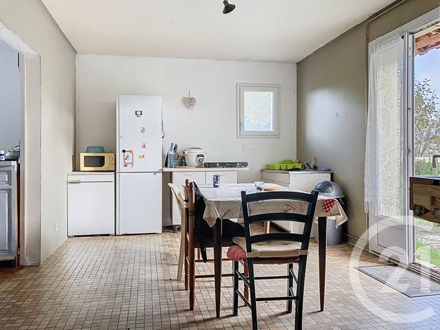 Afficher la photo en grand maison à vendre - 7 pièces - 120.0 m2 - ST HIPPOLYTE - 17 - POITOU-CHARENTES - Century 21 L'Arsenal