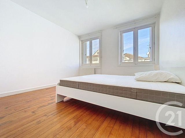 Appartement F4 à vendre - 4 pièces - 114.45 m2 - ROCHEFORT - 17 - POITOU-CHARENTES - Century 21 L'Arsenal