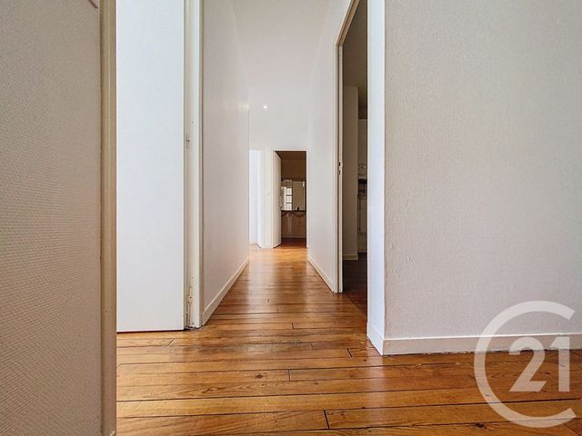 Appartement F4 à vendre - 4 pièces - 114.45 m2 - ROCHEFORT - 17 - POITOU-CHARENTES - Century 21 L'Arsenal