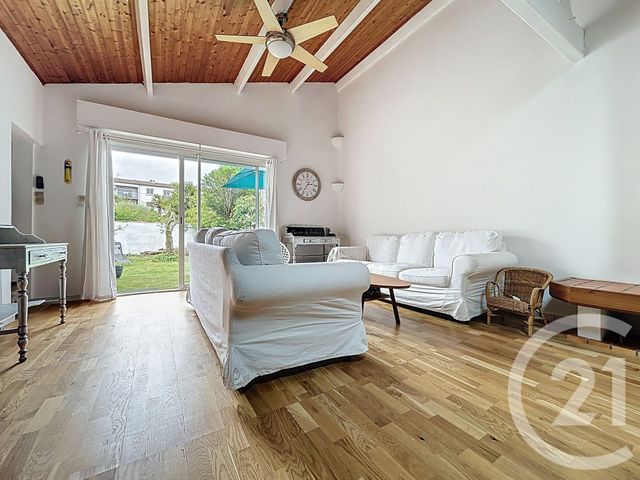 maison à louer - 4 pièces - 102.4 m2 - ROCHEFORT - 17 - POITOU-CHARENTES - Century 21 L'Arsenal