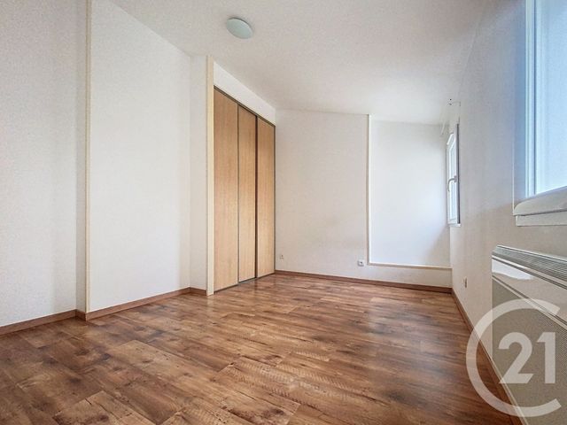 Appartement à vendre - 2 pièces - 33.0 m2 - ROCHEFORT - 17 - POITOU-CHARENTES - Century 21 L'Arsenal