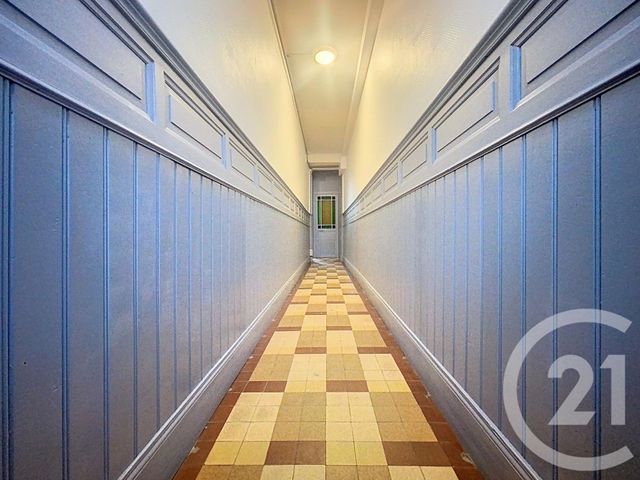 Appartement à vendre - 2 pièces - 33.0 m2 - ROCHEFORT - 17 - POITOU-CHARENTES - Century 21 L'Arsenal