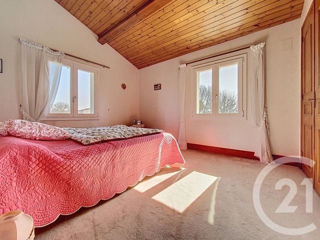 maison à vendre - 4 pièces - 140.0 m2 - ROCHEFORT - 17 - POITOU-CHARENTES - Century 21 L'Arsenal