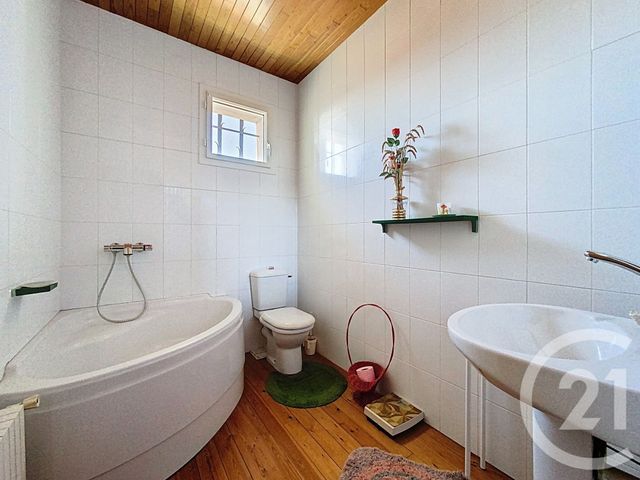 maison à vendre - 4 pièces - 140.0 m2 - ROCHEFORT - 17 - POITOU-CHARENTES - Century 21 L'Arsenal