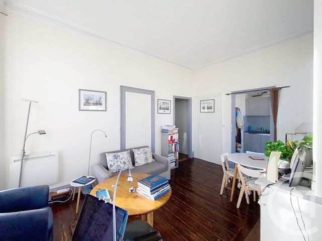 Appartement F2 à vendre - 2 pièces - 43.0 m2 - ROCHEFORT - 17 - POITOU-CHARENTES - Century 21 L'Arsenal