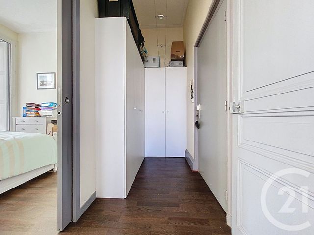 Appartement F2 à vendre - 2 pièces - 43.0 m2 - ROCHEFORT - 17 - POITOU-CHARENTES - Century 21 L'Arsenal