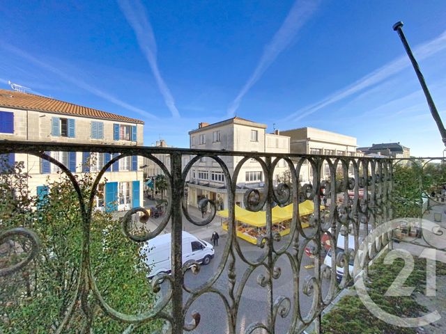Appartement F2 à vendre - 2 pièces - 43.0 m2 - ROCHEFORT - 17 - POITOU-CHARENTES - Century 21 L'Arsenal