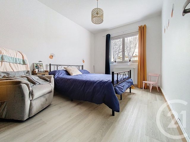 Appartement F3 à vendre - 4 pièces - 68.32 m2 - ROCHEFORT - 17 - POITOU-CHARENTES - Century 21 L'Arsenal