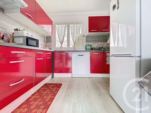 Appartement F3 à vendre - 4 pièces - 68.32 m2 - ROCHEFORT - 17 - POITOU-CHARENTES - Century 21 L'Arsenal