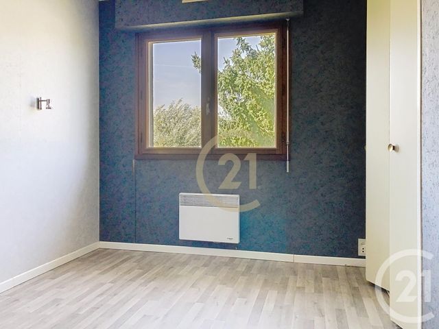 maison à vendre - 6 pièces - 190.0 m2 - TRIZAY - 17 - POITOU-CHARENTES - Century 21 L'Arsenal