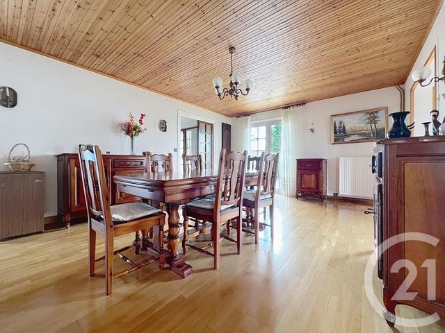 maison à vendre - 7 pièces - 137.57 m2 - ST AGNANT - 17 - POITOU-CHARENTES - Century 21 L'Arsenal