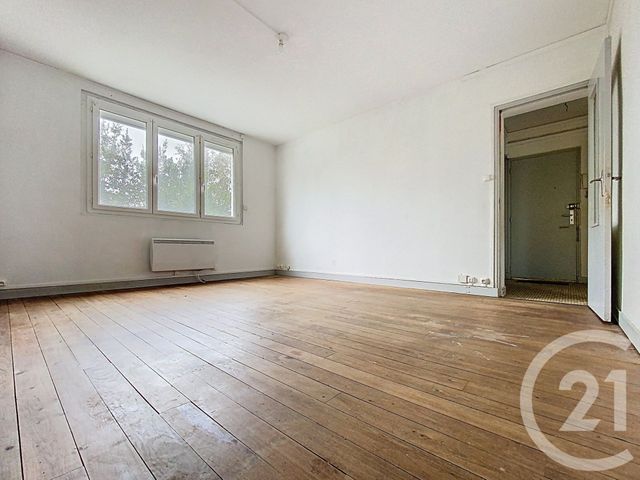 Appartement T4 à vendre - 4 pièces - 62.52 m2 - ROCHEFORT - 17 - POITOU-CHARENTES - Century 21 L'Arsenal