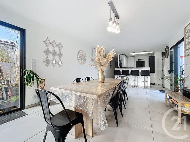 maison à vendre - 11 pièces - 237.48 m2 - AIGREFEUILLE D AUNIS - 17 - POITOU-CHARENTES - Century 21 L'Arsenal