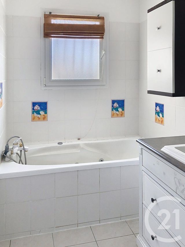 maison à vendre - 5 pièces - 118.8 m2 - ECHILLAIS - 17 - POITOU-CHARENTES - Century 21 L'Arsenal