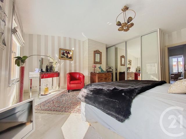 maison à vendre - 7 pièces - 203.97 m2 - ROCHEFORT - 17 - POITOU-CHARENTES - Century 21 L'Arsenal