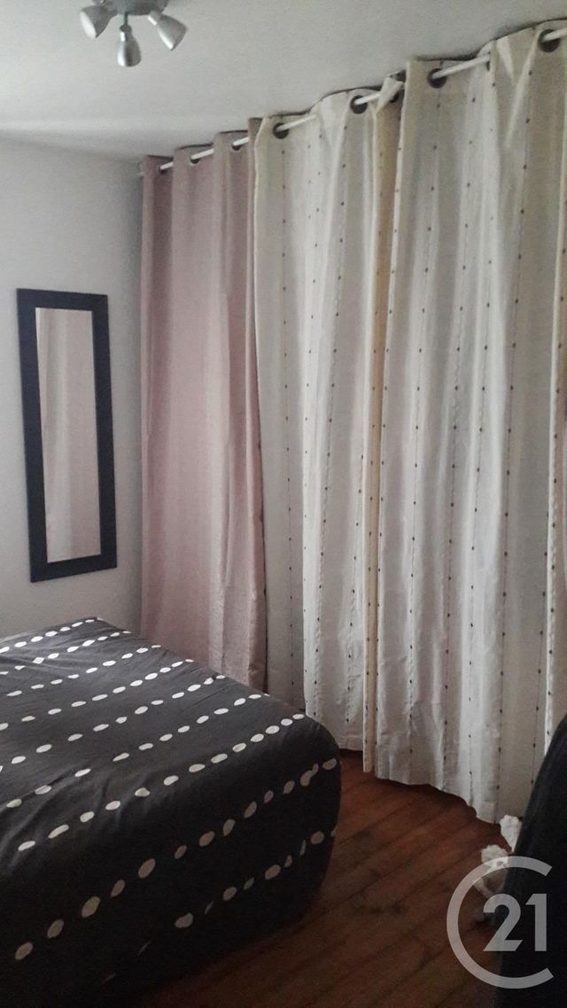 Afficher la photo en grand maison à vendre - 5 pièces - 115.0 m2 - TRIZAY - 17 - POITOU-CHARENTES - Century 21 L'Arsenal