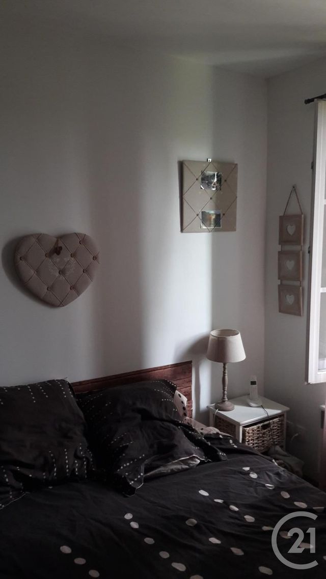 Afficher la photo en grand maison à vendre - 5 pièces - 115.0 m2 - TRIZAY - 17 - POITOU-CHARENTES - Century 21 L'Arsenal