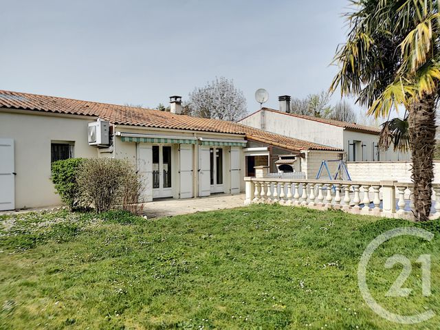 Afficher la photo en grand maison à vendre - 5 pièces - 104.18 m2 - VERGEROUX - 17 - POITOU-CHARENTES - Century 21 L'Arsenal