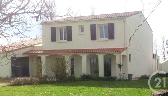 Afficher la photo en grand maison à vendre - 6 pièces - 206.0 m2 - CABARIOT - 17 - POITOU-CHARENTES - Century 21 L'Arsenal