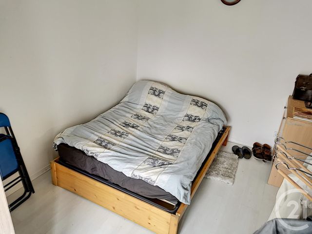 Appartement F2 à vendre - 2 pièces - 42.0 m2 - ROCHEFORT - 17 - POITOU-CHARENTES - Century 21 L'Arsenal Appartement F2 à vendre - 2 pièces - 42.0 m2 - ROCHEFORT - 17 - POITOU-CHARENTES - Century 21 L'Arsenal