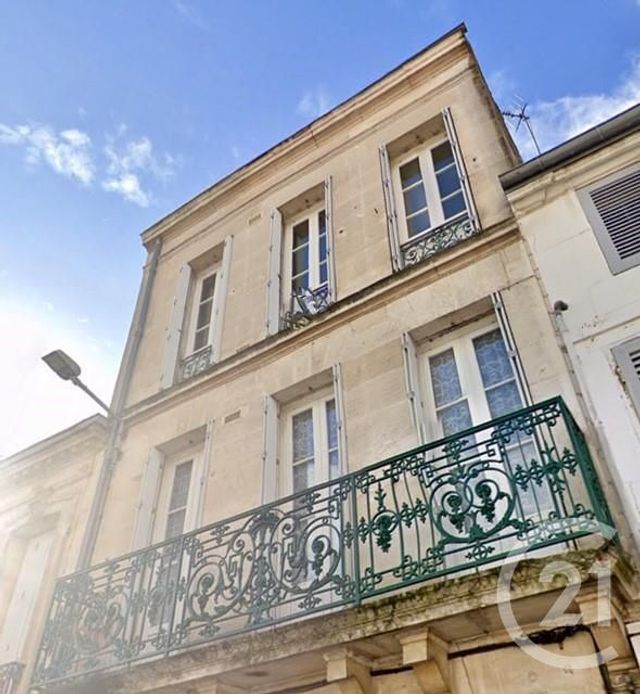 Afficher la photo en grand Appartement F5 à vendre - 5 pièces - 75.0 m2 - ROCHEFORT - 17 - POITOU-CHARENTES - Century 21 L'Arsenal