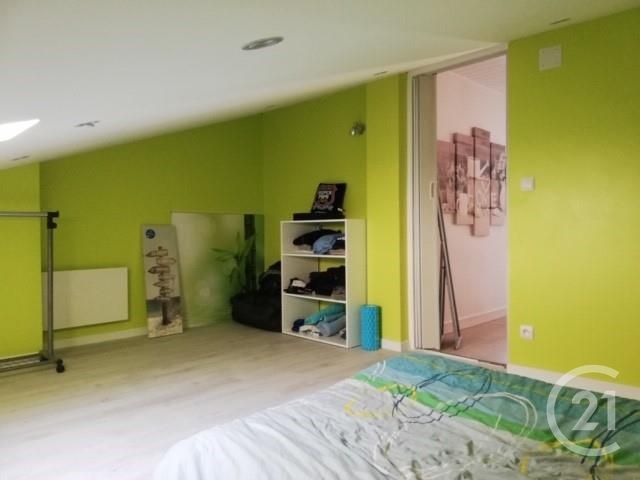 Afficher la photo en grand Appartement F5 à vendre - 5 pièces - 75.0 m2 - ROCHEFORT - 17 - POITOU-CHARENTES - Century 21 L'Arsenal
