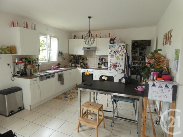 maison à vendre - 5 pièces - 126.54 m2 - TONNAY CHARENTE - 17 - POITOU-CHARENTES - Century 21 L'Arsenal maison à vendre - 5 pièces - 126.54 m2 - TONNAY CHARENTE - 17 - POITOU-CHARENTES - Century 21 L'Arsenal