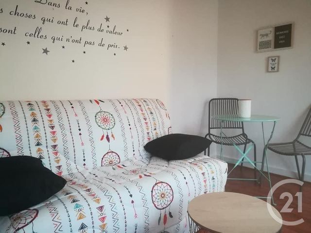 Afficher la photo en grand immeuble à vendre - 65.34 m2 - ROCHEFORT - 17 - POITOU-CHARENTES - Century 21 L'Arsenal