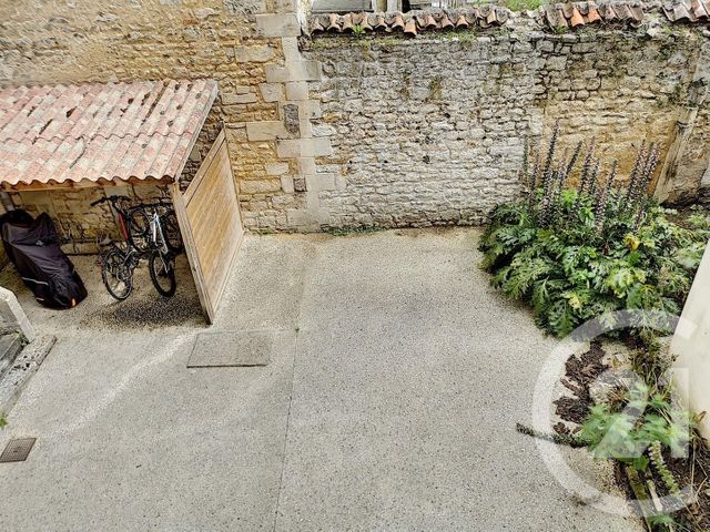 Afficher la photo en grand Appartement F2 à vendre - 2 pièces - 38.92 m2 - ROCHEFORT - 17 - POITOU-CHARENTES - Century 21 L'Arsenal