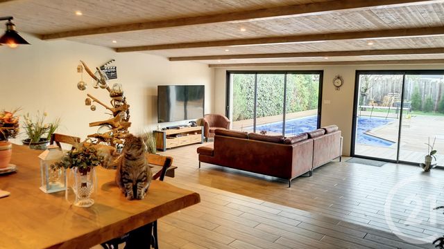 maison à vendre - 8 pièces - 194.0 m2 - TONNAY CHARENTE - 17 - POITOU-CHARENTES - Century 21 L'Arsenal