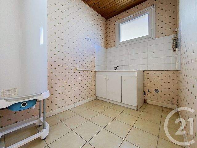 maison à vendre - 4 pièces - 92.84 m2 - TONNAY CHARENTE - 17 - POITOU-CHARENTES - Century 21 L'Arsenal