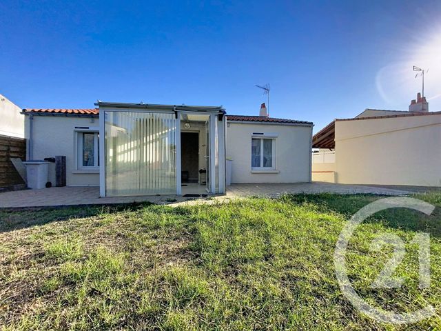 maison à vendre - 4 pièces - 92.84 m2 - TONNAY CHARENTE - 17 - POITOU-CHARENTES - Century 21 L'Arsenal
