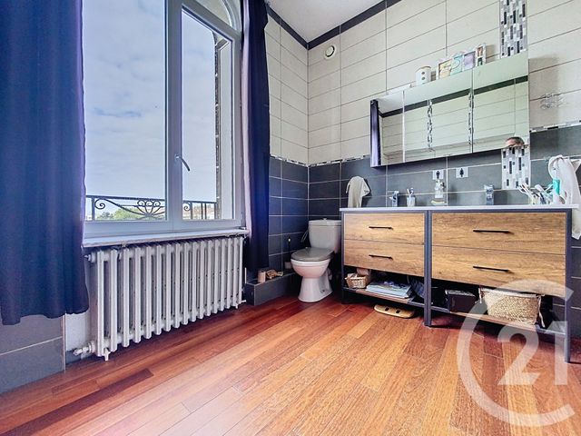 maison à vendre - 9 pièces - 239.0 m2 - ROCHEFORT - 17 - POITOU-CHARENTES - Century 21 L'Arsenal