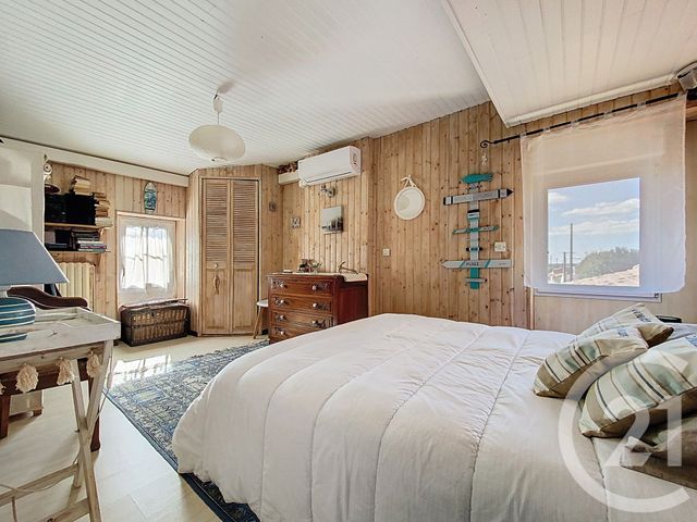 maison à vendre - 7 pièces - 220.0 m2 - TONNAY CHARENTE - 17 - POITOU-CHARENTES - Century 21 L'Arsenal