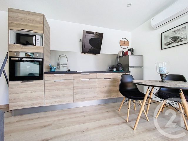 maison à vendre - 7 pièces - 220.0 m2 - TONNAY CHARENTE - 17 - POITOU-CHARENTES - Century 21 L'Arsenal