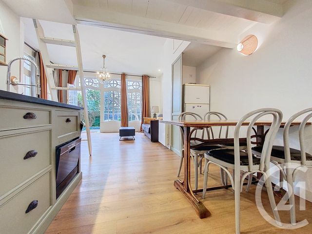 Appartement F2 à vendre - 2 pièces - 38.0 m2 - ROCHEFORT - 17 - POITOU-CHARENTES - Century 21 L'Arsenal