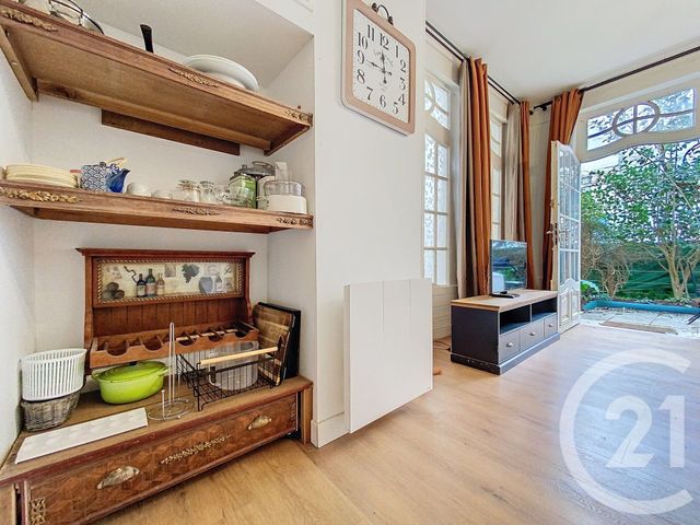 Appartement F2 à vendre - 2 pièces - 38.0 m2 - ROCHEFORT - 17 - POITOU-CHARENTES - Century 21 L'Arsenal