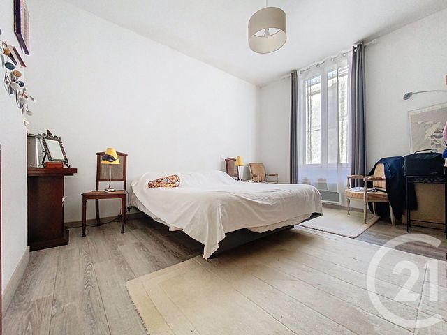 Appartement F4 à vendre - 4 pièces - 98.4 m2 - ROCHEFORT - 17 - POITOU-CHARENTES - Century 21 L'Arsenal