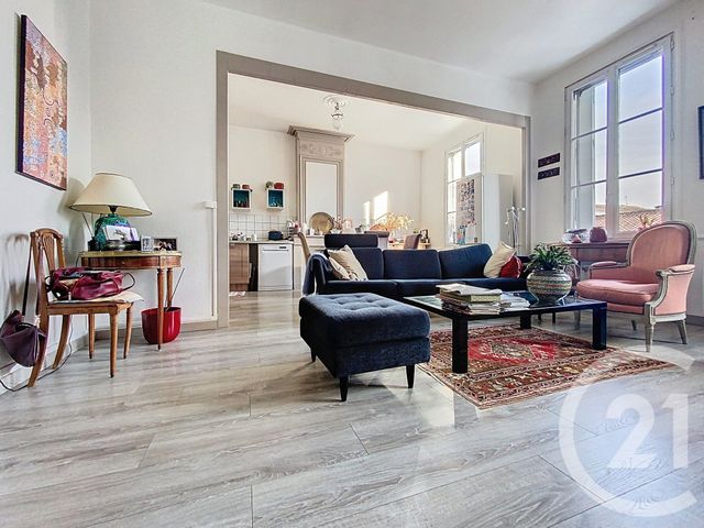 Appartement F4 à vendre - 4 pièces - 98.4 m2 - ROCHEFORT - 17 - POITOU-CHARENTES - Century 21 L'Arsenal