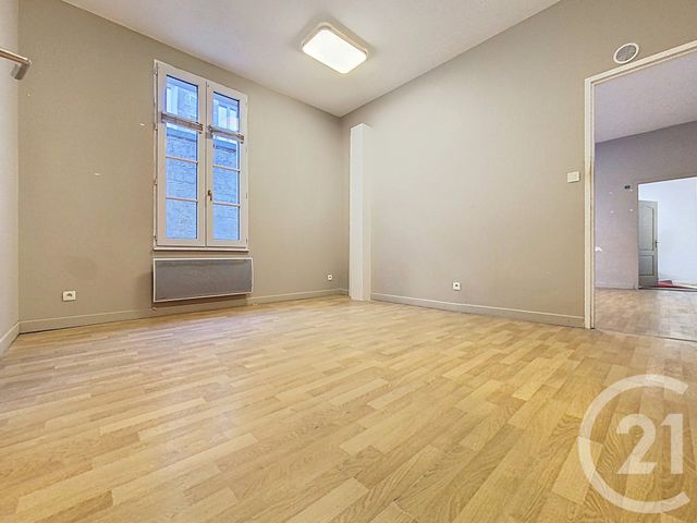 Appartement F4 à vendre - 4 pièces - 80.0 m2 - ROCHEFORT - 17 - POITOU-CHARENTES - Century 21 L'Arsenal