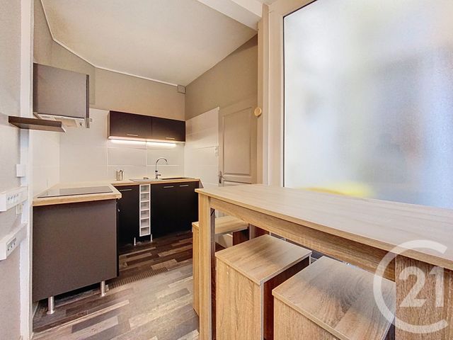 Appartement F4 à vendre - 4 pièces - 80.0 m2 - ROCHEFORT - 17 - POITOU-CHARENTES - Century 21 L'Arsenal