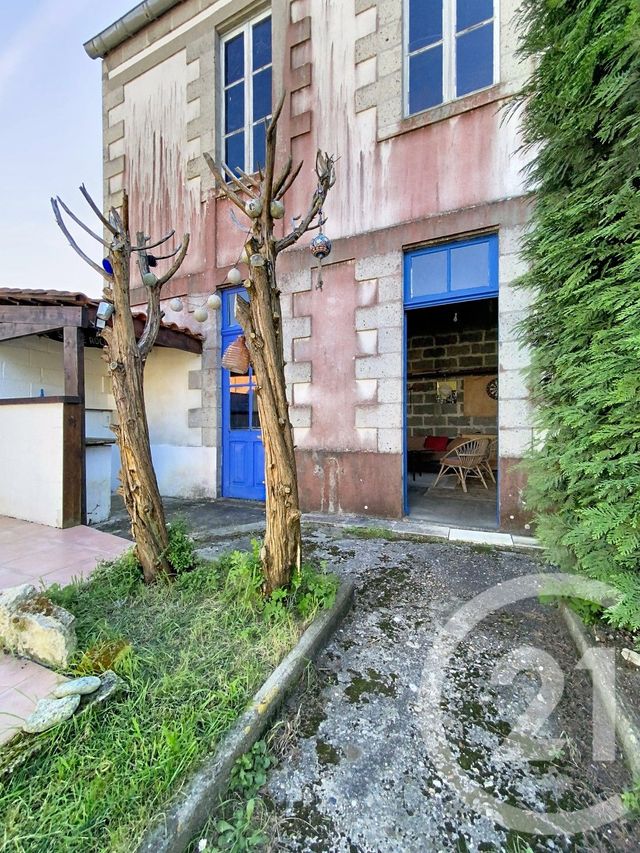 maison à vendre - 7 pièces - 166.0 m2 - ROCHEFORT - 17 - POITOU-CHARENTES - Century 21 L'Arsenal