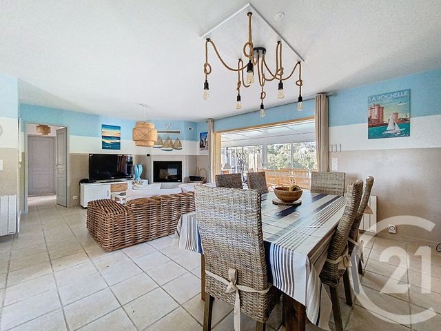 maison à vendre - 4 pièces - 118.0 m2 - ROCHEFORT - 17 - POITOU-CHARENTES - Century 21 L'Arsenal