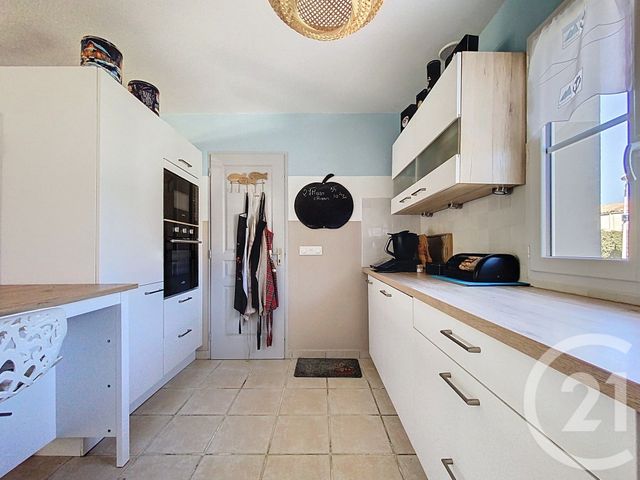 maison à vendre - 4 pièces - 118.0 m2 - ROCHEFORT - 17 - POITOU-CHARENTES - Century 21 L'Arsenal