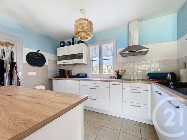 maison à vendre - 4 pièces - 118.0 m2 - ROCHEFORT - 17 - POITOU-CHARENTES - Century 21 L'Arsenal
