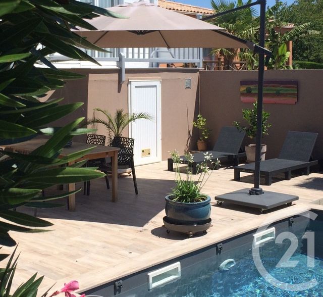 maison à vendre - 5 pièces - 160.0 m2 - TONNAY CHARENTE - 17 - POITOU-CHARENTES - Century 21 L'Arsenal