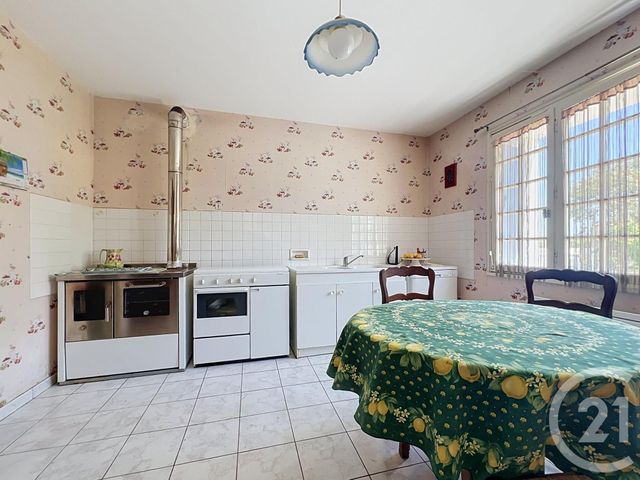 maison à vendre - 4 pièces - 112.63 m2 - PUYROLLAND - 17 - POITOU-CHARENTES - Century 21 L'Arsenal