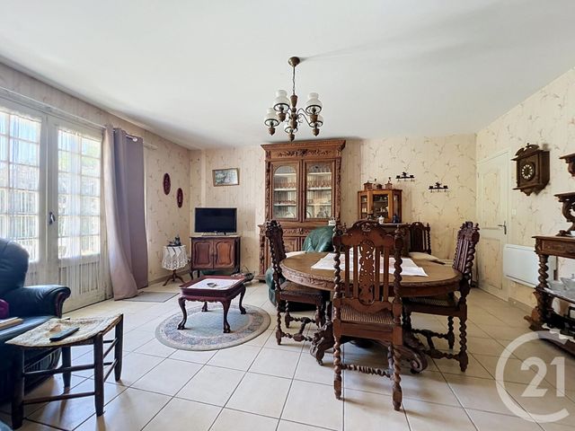 maison à vendre - 4 pièces - 112.63 m2 - PUYROLLAND - 17 - POITOU-CHARENTES - Century 21 L'Arsenal