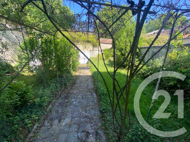 maison à vendre - 8 pièces - 121.0 m2 - ROCHEFORT - 17 - POITOU-CHARENTES - Century 21 L'Arsenal
