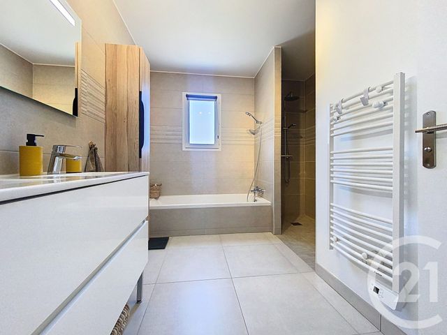 maison à vendre - 4 pièces - 94.02 m2 - PORT DES BARQUES - 17 - POITOU-CHARENTES - Century 21 L'Arsenal